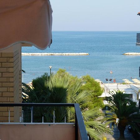 Hotel Bologna San Benedetto del Tronto Exterior photo